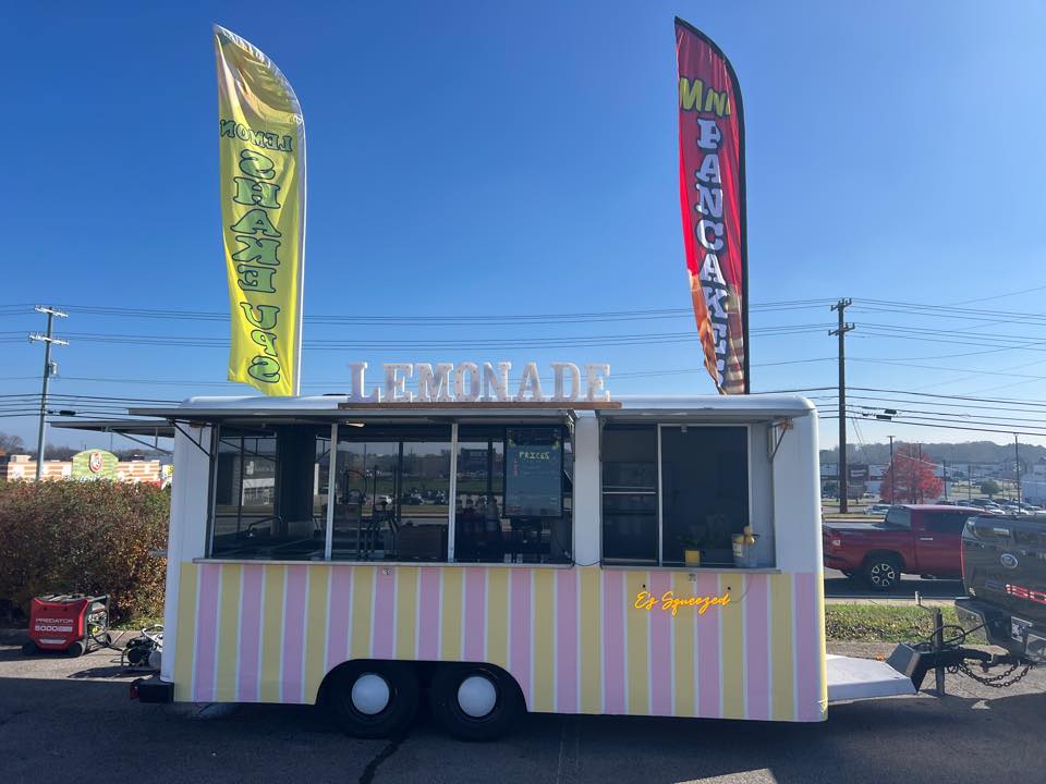 E\'s Squeezed Lemonade photo